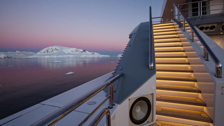 4-Yacht_Cloudbreak_Exterior_©ChristopherScholey©_locationAntarctica_Peninsula____20180106_045630_080_5760x3840_26MB-1920x1080-LR