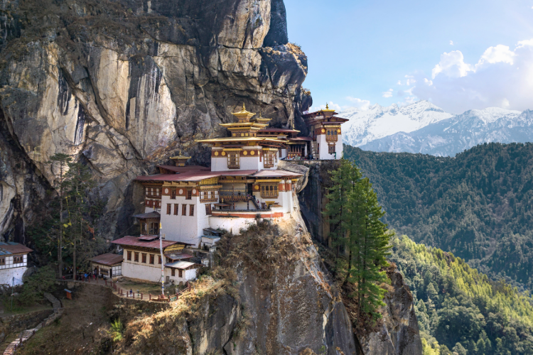 CURIOSIDADES SOBRE O MOSTEIRO DE TAKTSANG
